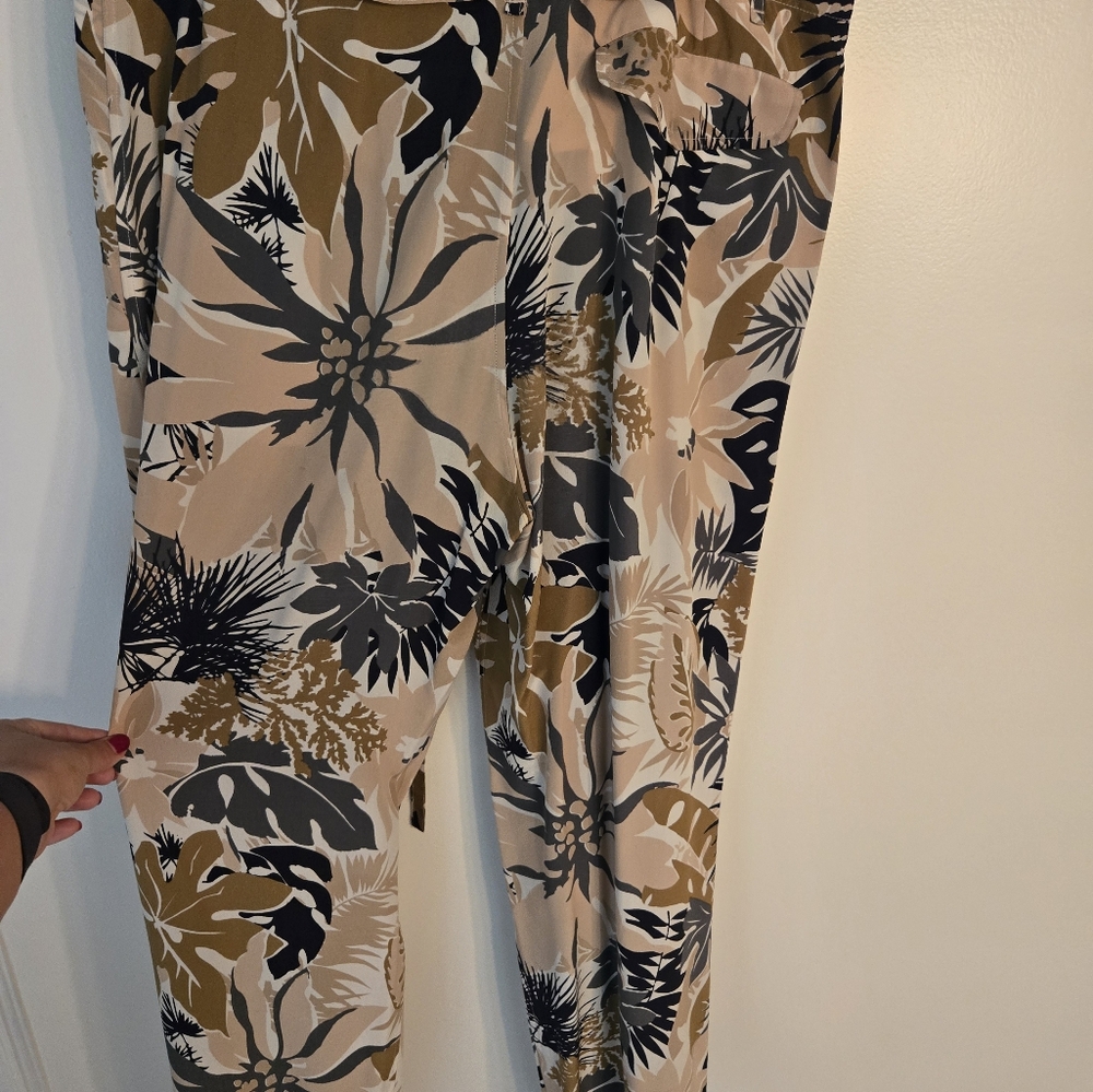 Rag & Bone Tan & Black Floral / Safari Print Pants. Size 10. Great Condition